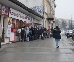 Tłusty Czwartek w Olsztynie. Długie kolejki do cukierni. Jakie pączki olsztynianie wybierają najczęściej?