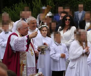 Iwona Węgrowska wyprawiła córce komunię