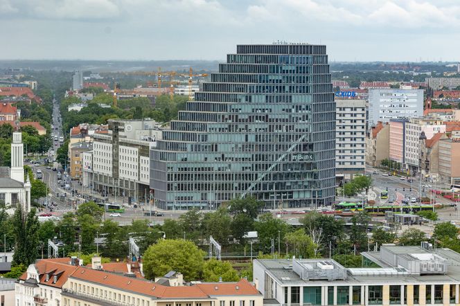 Po latach otwiera się taras widokowy w słynnym poznańskim wieżowcu