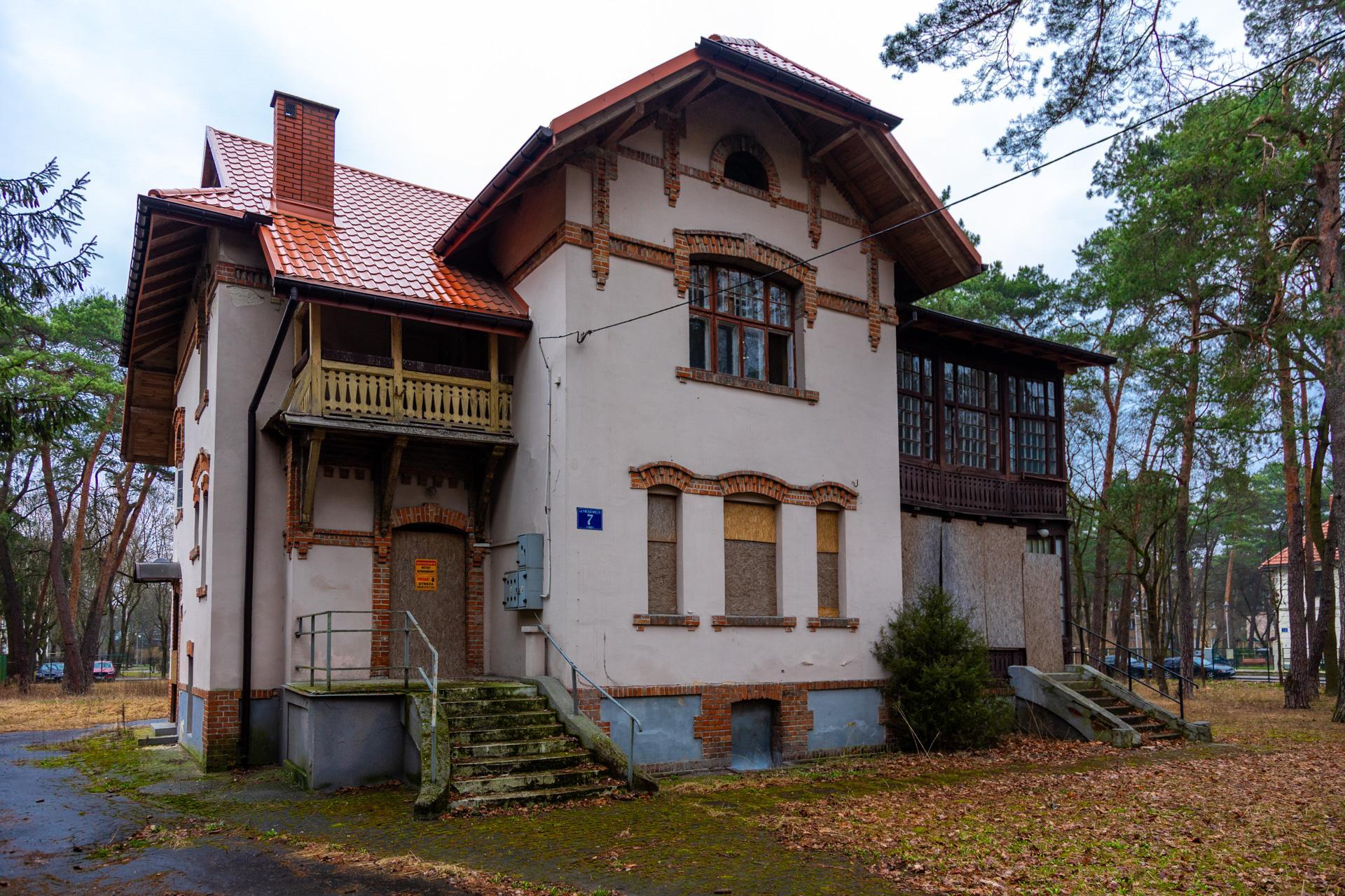 Konstancin-Jeziorna. Opuszczone wille - zobacz zdjęcia rezydencji, które kiedyś zachwycały