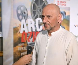 Grzegorz Halama nagle zniknął z show-biznesu. Nie do wiary, jak dziś wygląda znany kabareciarz