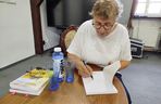 Uczestnicy wydarzenia mogli posłuchać o dotychczasowych dokonaniach literackich Renaty Chojeckiej