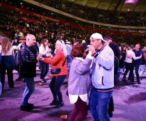 Koncert Roztańczony PGE Narodowy 2025. Na scenie gwiazdy: popu, rapu i disco polo [ZDJĘCIA]