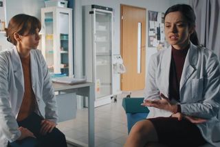 	M jak miłość odc. 1867. Aneta (Ilona Janyst), Kasia (Paulina Lasota)