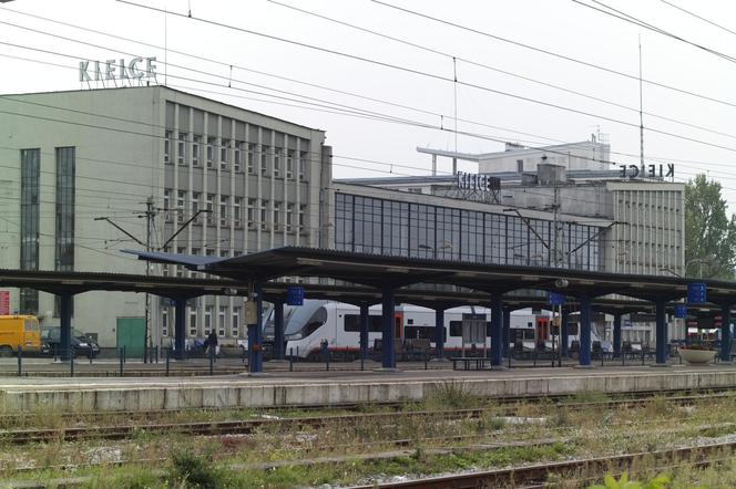 Dzieci odjechały pociągiem bez matki! Panika na peronie w Kielcach