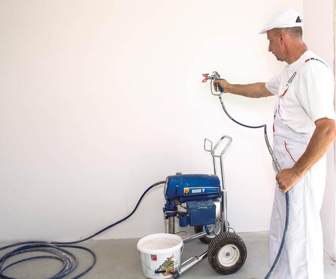 Maszynowe nanoszenie gładzi