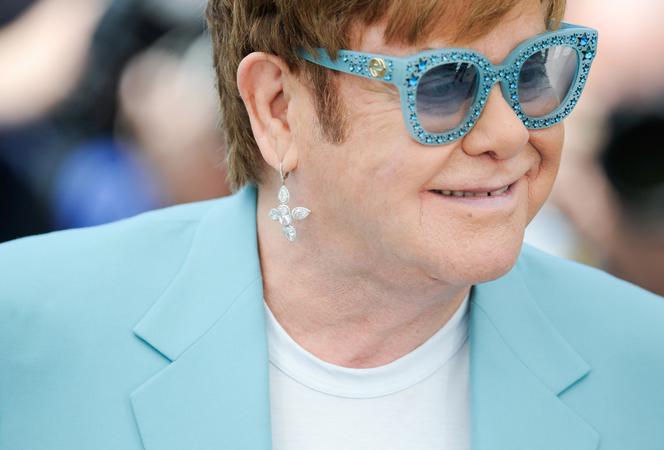 Elton John (1975-1976 oraz 1999)
