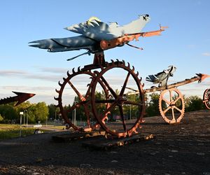 Płonące Ptaki Hasiora zapłonęły