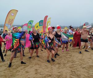 Mazowieckie Morsy otworzyły sezon morsowania 2025/2026 nad zalewem w Siedlcach