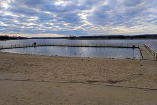 Odnowione molo nad siedleckim zalewem wygląda lepiej i jest bezpieczniejsze dla użytkowników