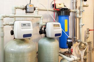 Zmiękczanie wody w budynkach mieszkalnych