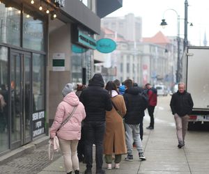 Katowice oblegane przez pączkożerców. W centrum gigantyczne kolejki