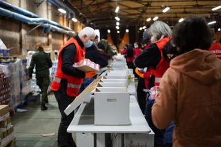 Wrocław rozda 5 tysięcy świątecznych paczek dla ubogich