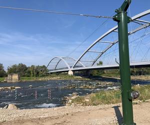 Mogą już trenować u siebie.  Kajakarze z Nowego Sącza  dostali nowy tor do kajakarstwa górskiego