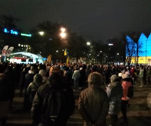 Manifestacja na pl. Solidarności w Szczecinie w pierwszą rocznicę inwazji na Ukrainę