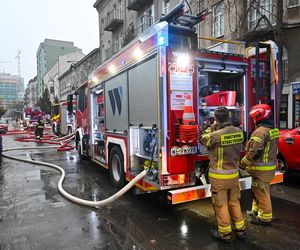 Pożar kamienicy przy ul. Miedzianej w Warszawie 29.10.2024