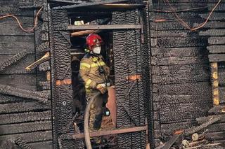 Pożar w Borkach. Rodzina artystów z Podlasia straciła dom i teatr. Wszyscy chcą pomagać. Na koncie jest już ponad 100 tys. złotych