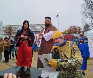 Mazowieckie Morsy otworzyły sezon morsowania 2025/2026 nad zalewem w Siedlcach