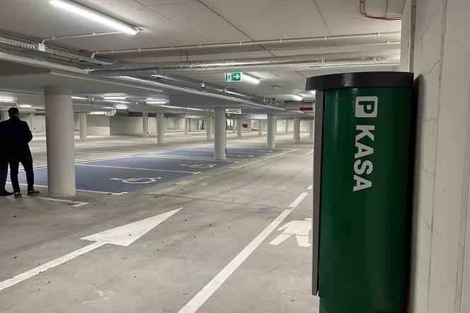 Parking P+R w Gdyni Chyloni bezpłatny dla użytkowników komunikacji miejskiej