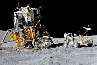 NASA wynajmie pojazdy księżycowe od firm kosmicznych