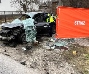 Wypadek śmiertelny koło Skarżyska. Dachował samochód, jedna osoba nie żyje!