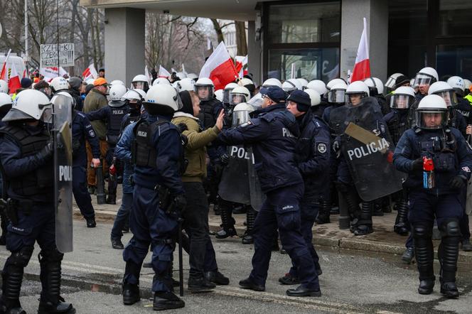 Protest rolników pod Sejmem - starcia z policją