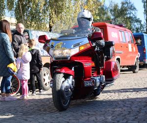 Zlot pojazdów zabytkowych na terenie dawnej Fabryki Samochodów Ciężarowych w Lublinie