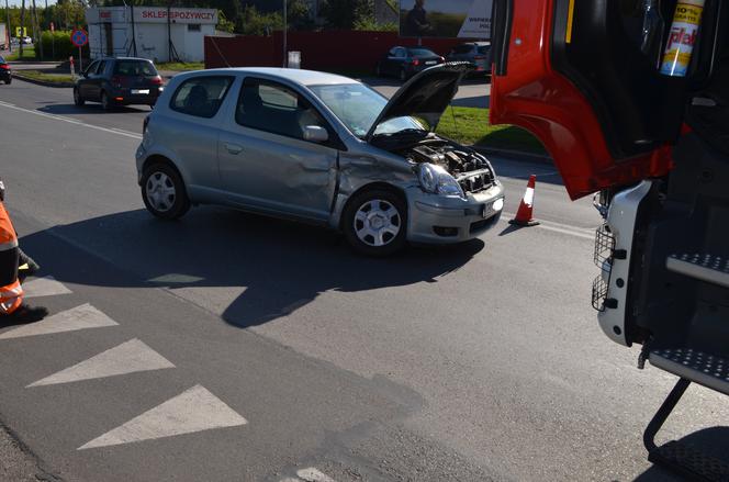 Wypadek na skrzyżowaniu Ostrowiecka-Al.Niepodległości