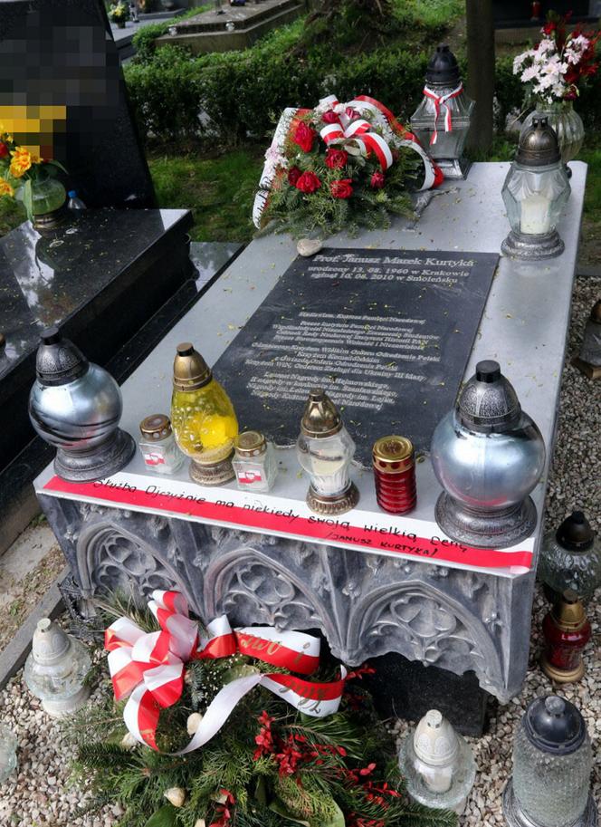 grób  Janusza Kurtyki – prezesa Instytutu Pamięci Narodowej
