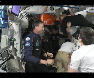 Oficjalnego powitania na ISS