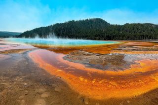 Nowy otwór w superwulkanie w Yellowstone! Gigant budzi się do życia?