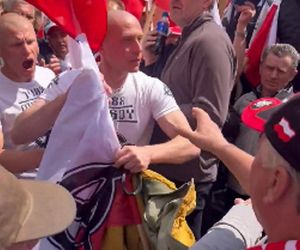 Incydent w Warszawie. Faszyści na marszu! Doszło do szarpaniny