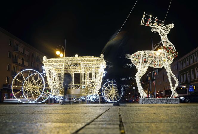 Częstochowa już przygotowana na święta. Iluminacje zapierają dech w piersiach ZDJĘCIA