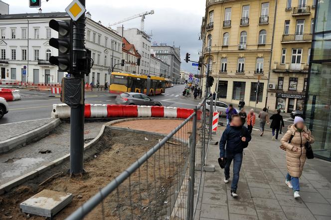 Prace budowlane na pl. Trzech Krzyży