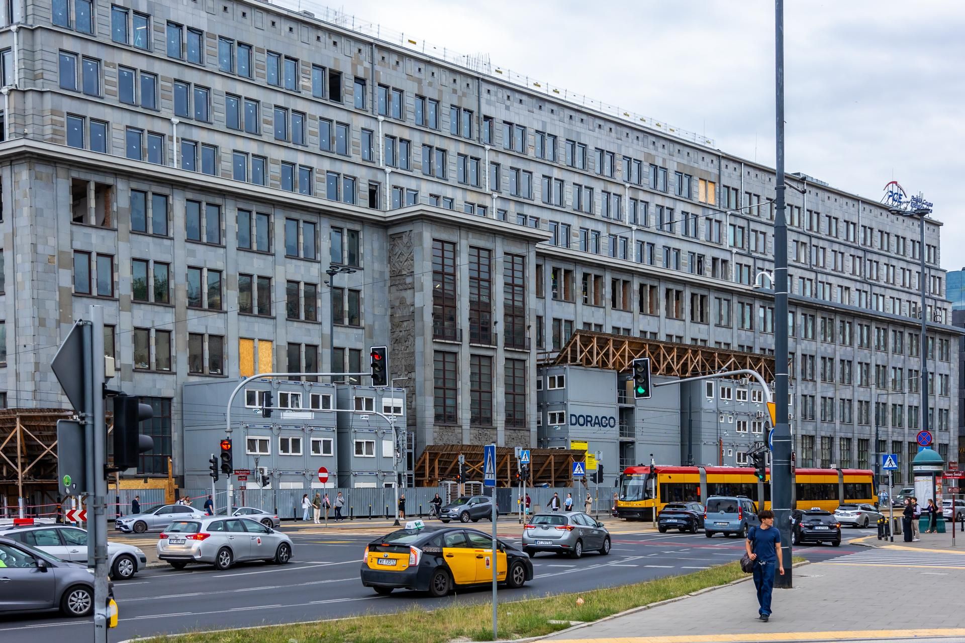 Gmach Banku Gospodarstwa Krajowego w Warszawie w trakcie remontu