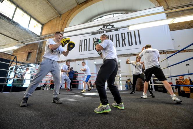 Hala Gwardii nawiązuje do sportowego charakteru tego miejsca