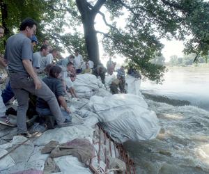 Powódź tysiąclecia we Wrocławiu. Tak ratowano zoo przed wielką wodą 