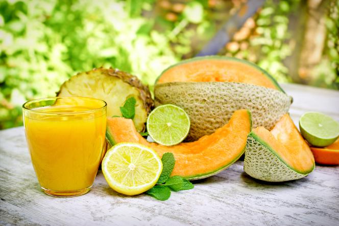 Co jeść, gdy jest gorąco? O czym trzeba pamiętać w upalne dni?