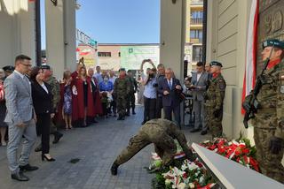 Odsłonięcie tablicy upamiętniającej 100-lecie Cudu nad Wisłą