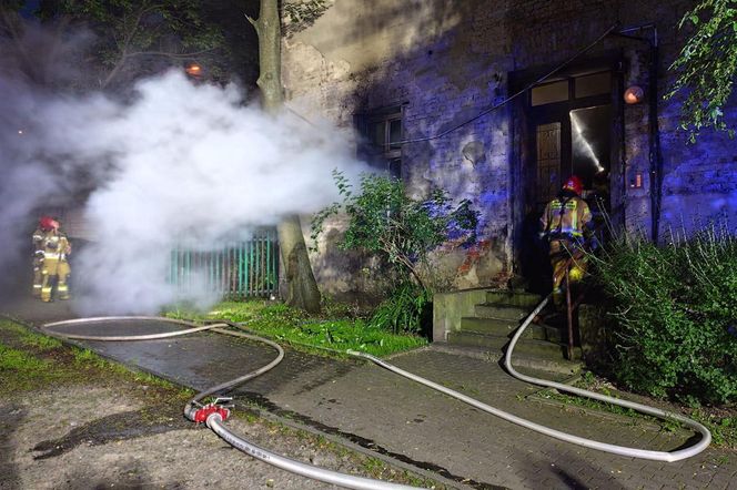 Pożar mieszkania w budynku wielorodzinnym