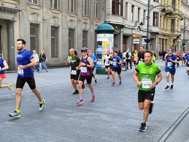 Rossmann Run 2025. Tłumy biegaczy wzięły udział w biegu ulicą Piotrkowską