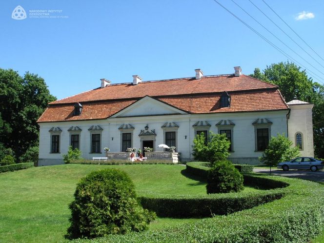 Zespół pałacowo-parkowy w Oborach