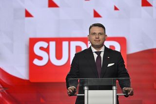 Wykształcenie Sławomira Mentzena. Obronił doktorat, pisał też książki
