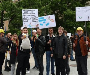 Kosmiczny korowód studencki przeszedł 9 maja ulicami Lublina