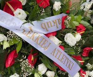 Przejmujący widok na grobie Jakuba Pracharczyka. 20-latek zginął w katastrofie awionetki