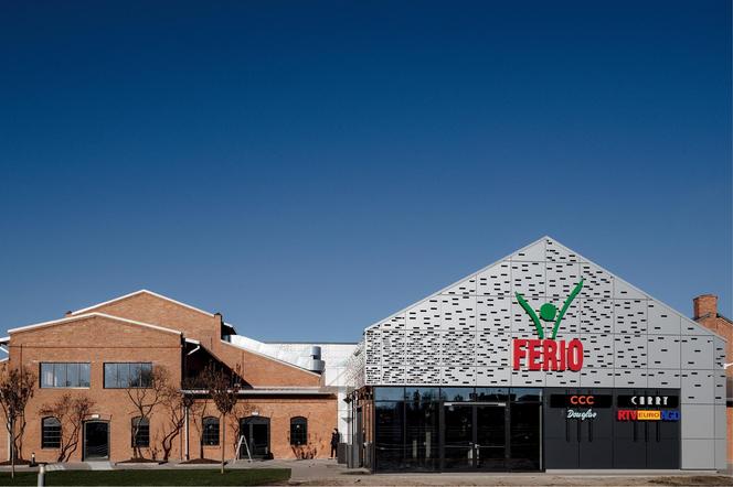 Ferio Wawer – centrum handlowo-usługowe