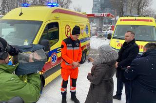 Mazowsze z nowymi karetkami. Przekazano pięć ambulansów, które będą jeździć po Warszawie