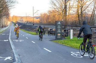 Oficjalnie można już korzystać z Velostrady. Łącznie powstanie 120 km takich dróg