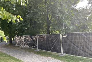 Rzeszowianie bez wstępu na fosę przy Zamku Lubomirskim