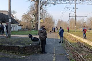 W oczekiwaniu na pociąg w Ciechocinku